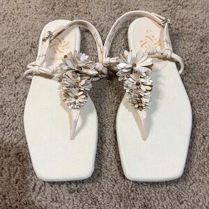 Women’s 8.5 Floral Sandal - Sam & Libby NWOT
